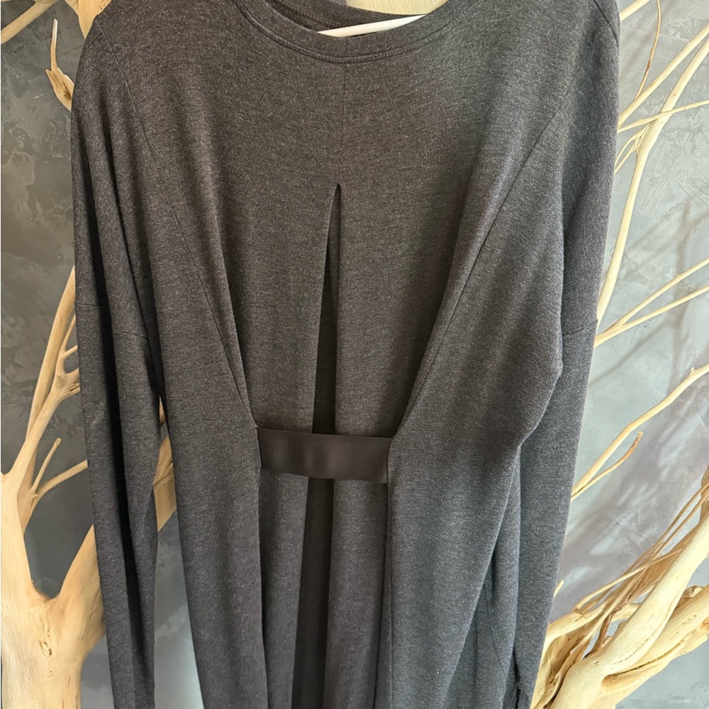 CAbi Gray Long Sleeve Top